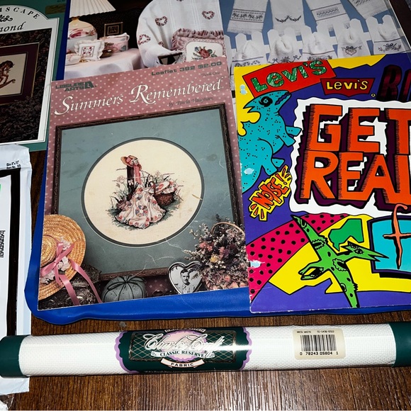 Various Counted Cross Stitch Patterns + Fabric, Embroidery Hoop, Booklets Etc. - Picture 11 of 16